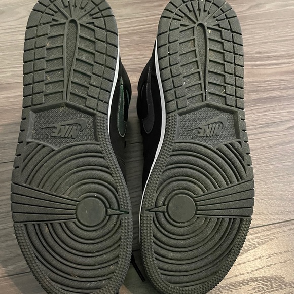 ***** SOLD ****** - Picture 4 of 7